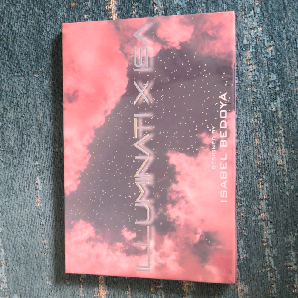 Illuminati X ISA Glam Palette  NEW